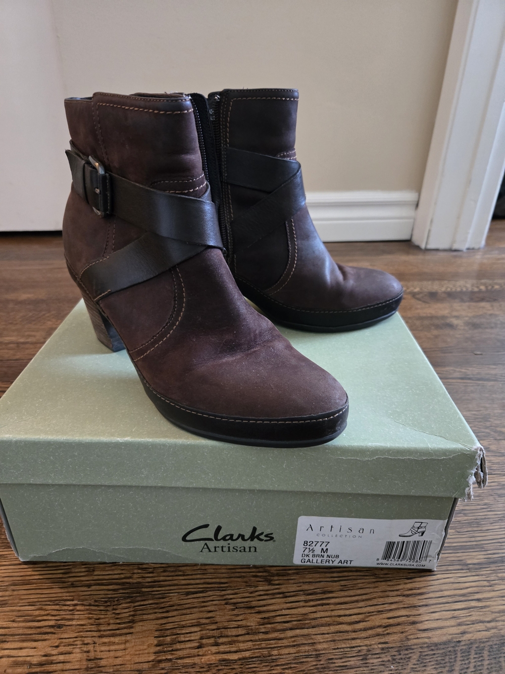 Clarks Artisan Brown Leather Ankle Booties